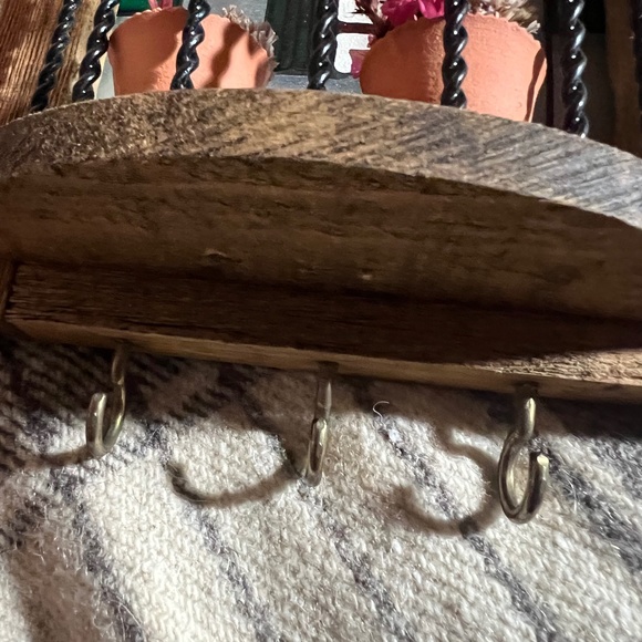 Mexican Shadow Box  Key Holder - Picture 3 of 3